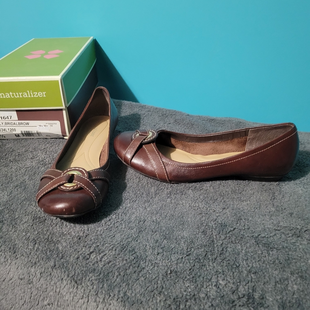 Naturalizer brown flats US 8.5